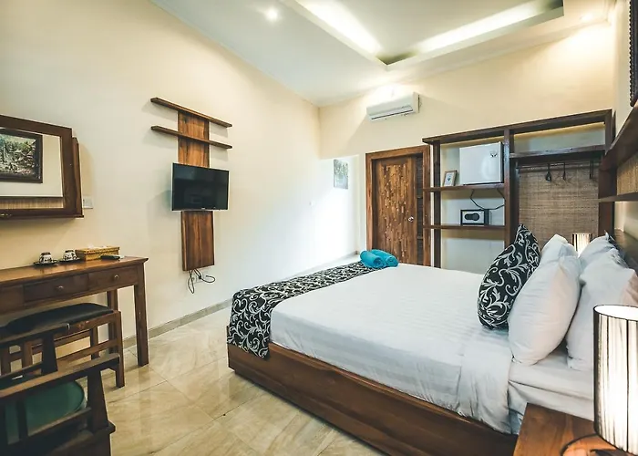 Pansiyon Ocho Bali Surf Camp Uluwatu